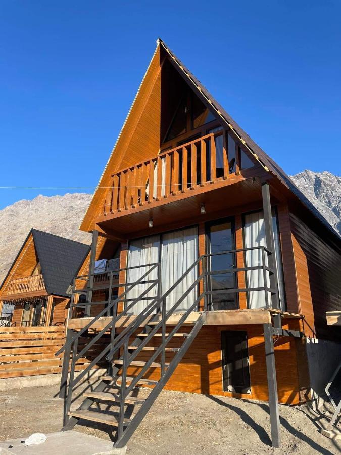 Twin Cottages Kazbegi Экстерьер фото